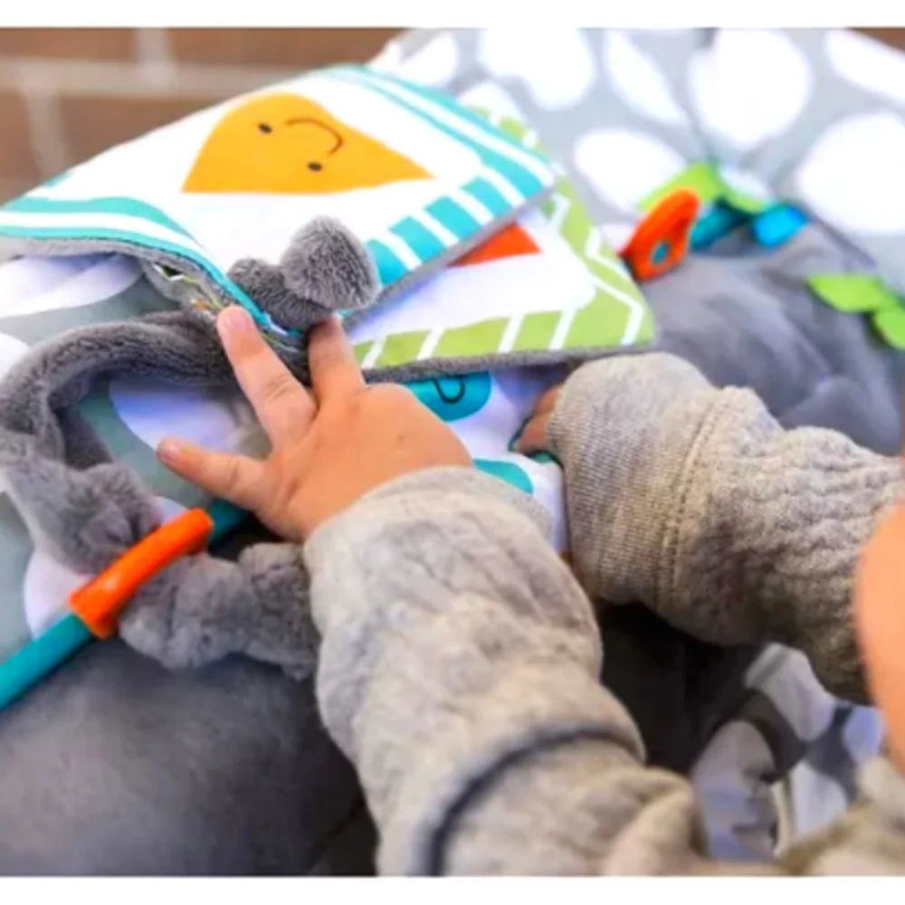 GUC Boppy Preferred Shopping Cart Cover - Gray Dots - Picture 6 of 16